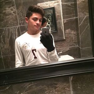 Meet your Posher, Carlos